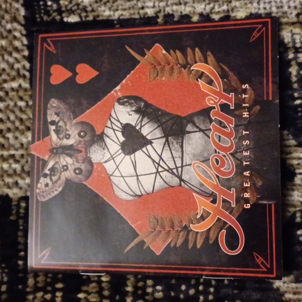 4/$80 Heart "Greatest Hits" - CD